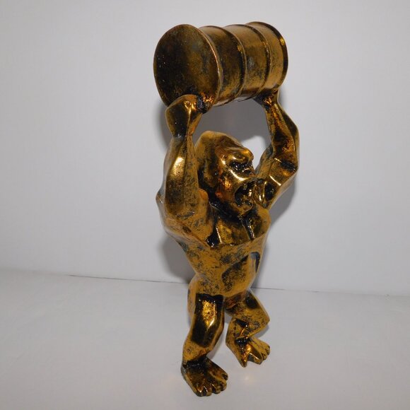 9.5" Gold Black Spackle resin KING KONG Holding Barrel overhead figure Figurine - Picture 7 of 9